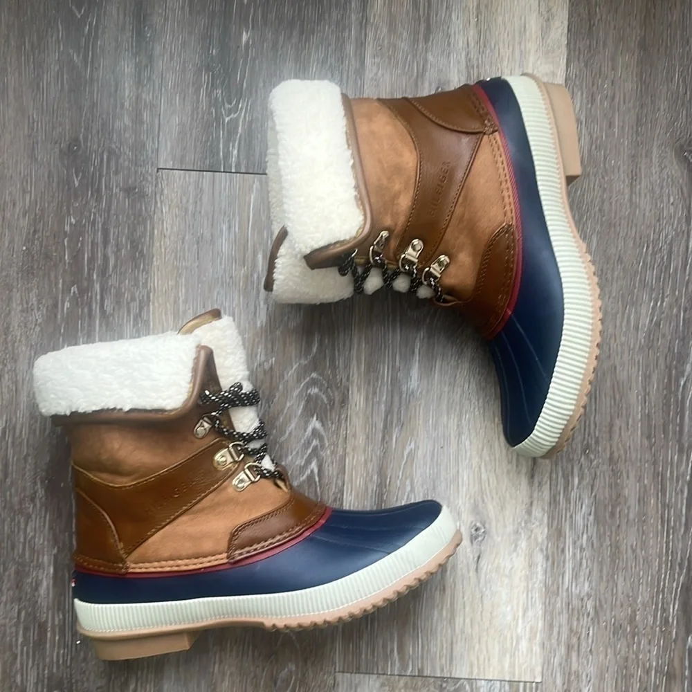 Tommy Hilfiger Rustee leather lined warm duck winter boots size 8